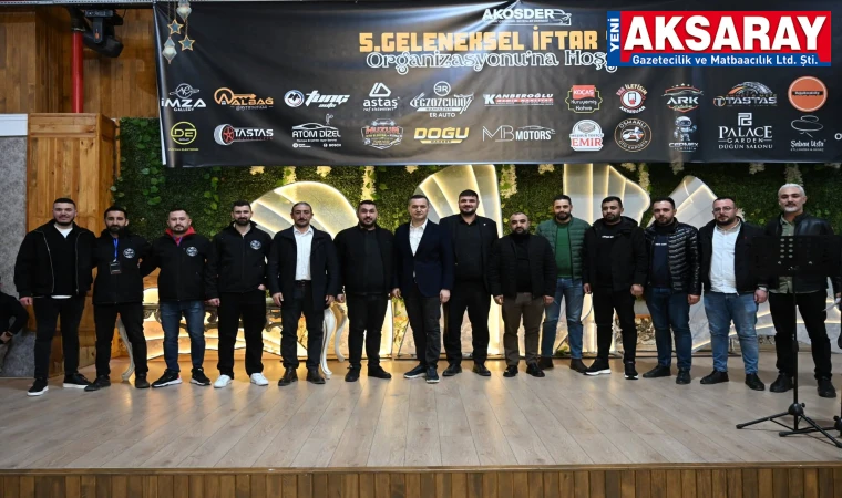 İyi Parti heyeti otomobil severlerle buluştu