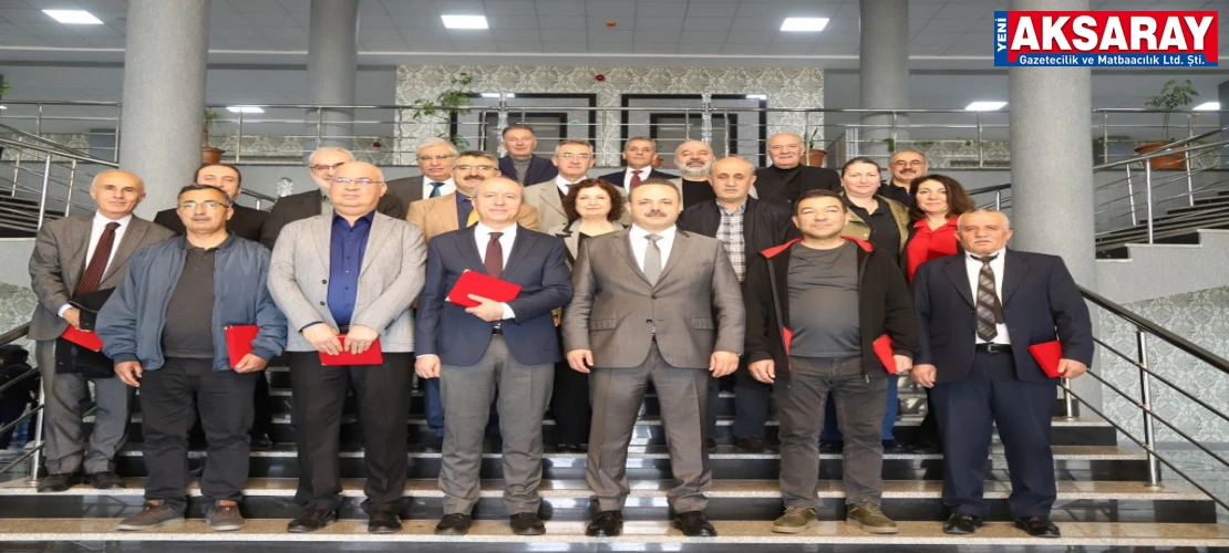 Kıdemli personellere Teşekkür Plaketi verildi