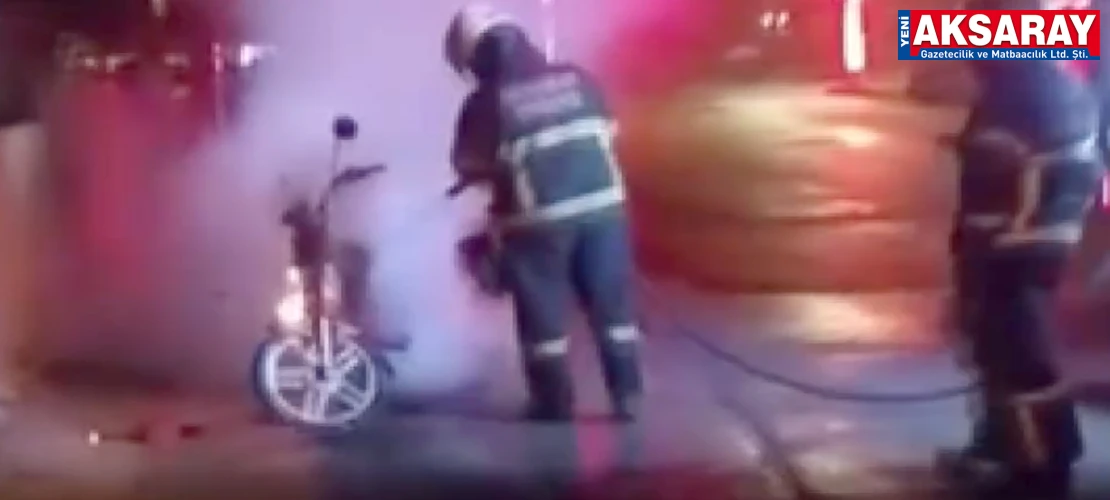 Seyir halindeki motosiklet alev topuna döndü