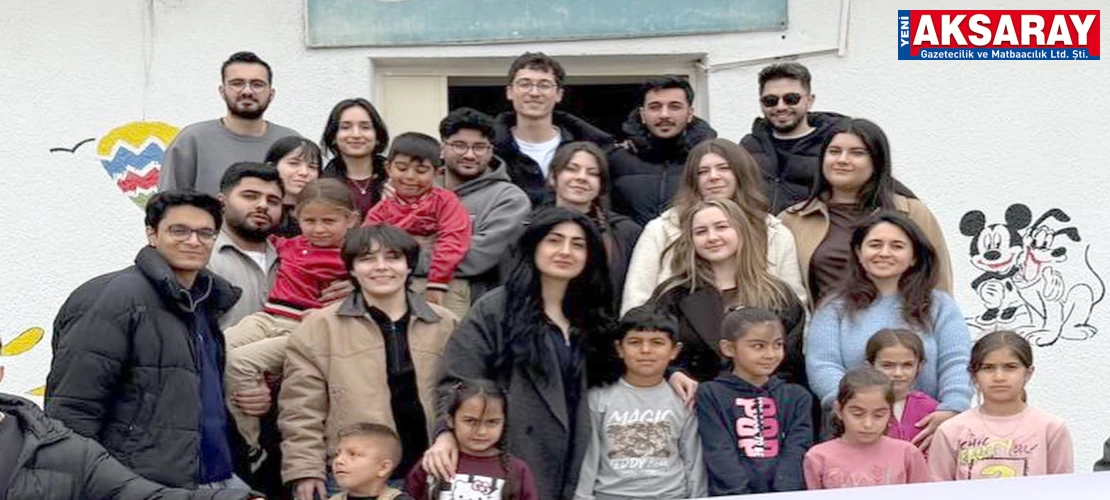 Üniversitelilerden miniklere sosyal sorumluluk eli