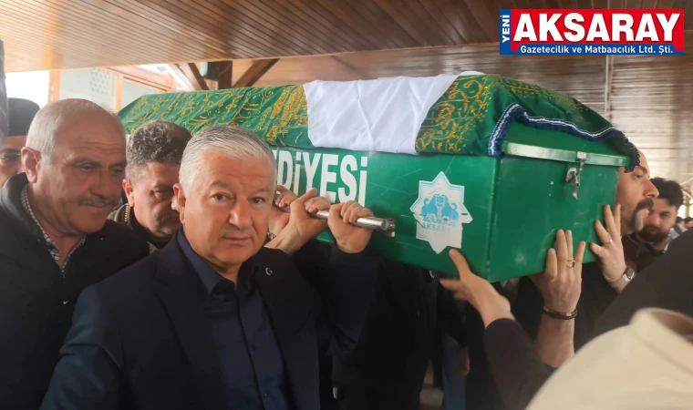 Vali Duru kayınvalidesini son yolculuğuna uğurladı
