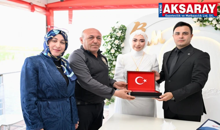 AKSARAY EMNİYETİNDEN MUTLU GÜN Emniyet Müdürü Bekir Demir nikah şahidi oldu