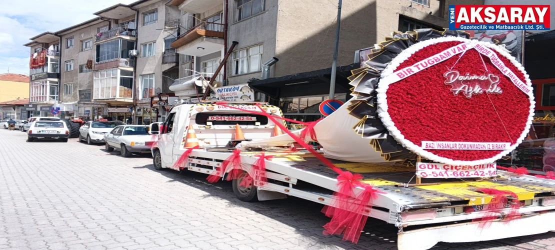 ORTAKÖY’DE GÖRÜLMEMİŞ KIZ İSTEME  Gelin arabası oto kurtarıcı oldu