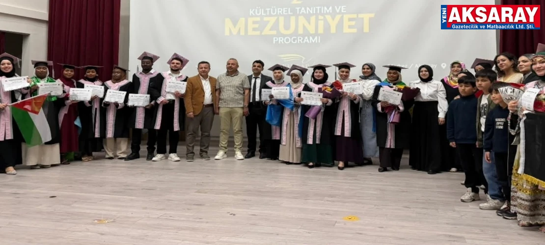 Uluslararası öğrencilerin mezuniyet gururu