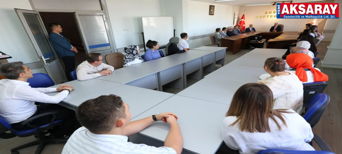 "Devletin kapısına gelen vatandaş güler yüzle karşılanacak"