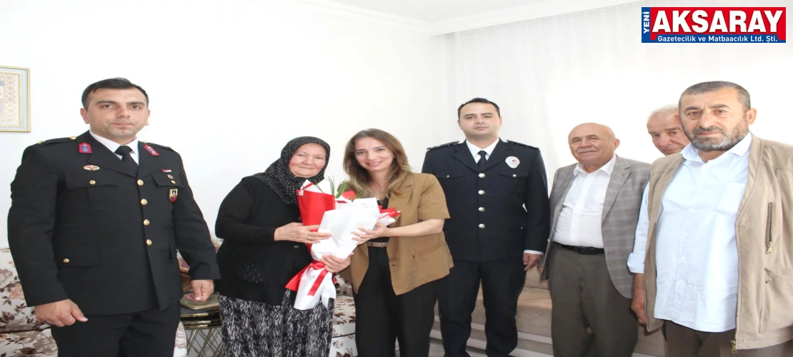 SARIYAHŞİ'DE DUYGUSAL TÖREN  Merhum Gazinin madalyası ailesine emanet edildi
