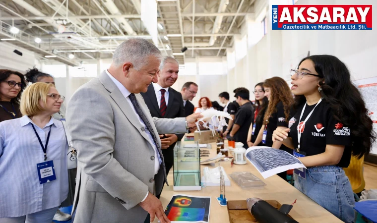 TÜBİTAK 4006-C BİLİM FUARLARI FESTİVALİ KAPILARINI AÇTI Geleceğin bilim insanları buluştu