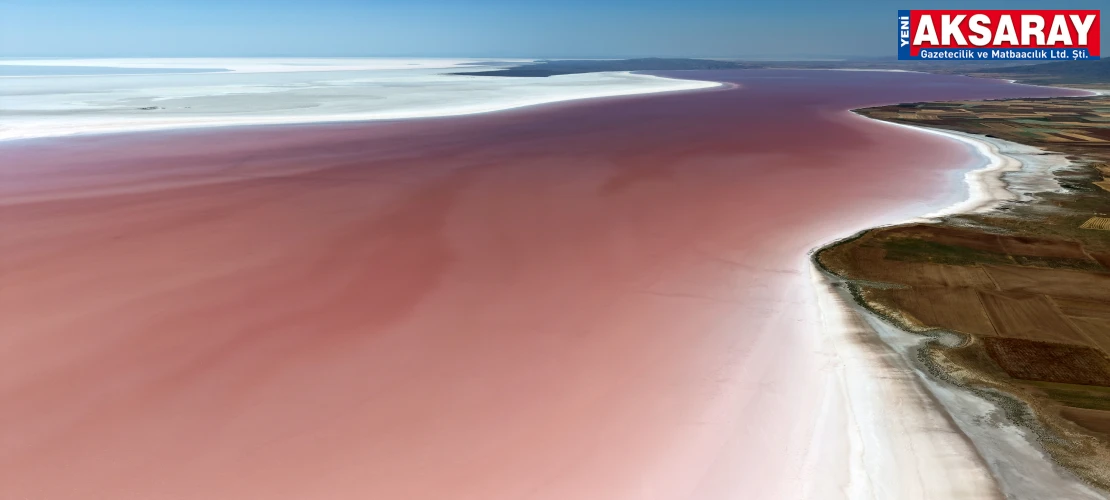Tuz Gölü pembe renge büründü