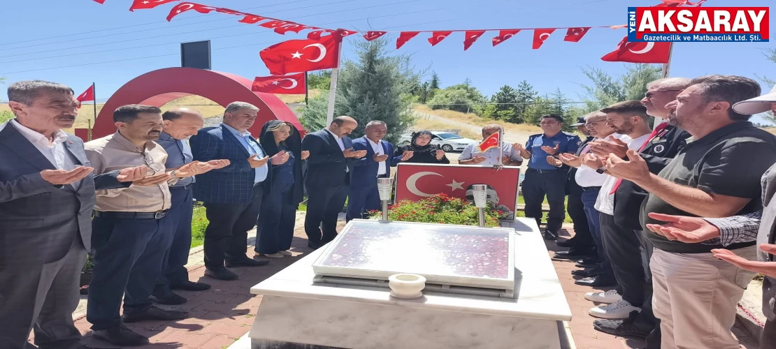 Aile Müdürü şehidin kabri başında duaya katıldı