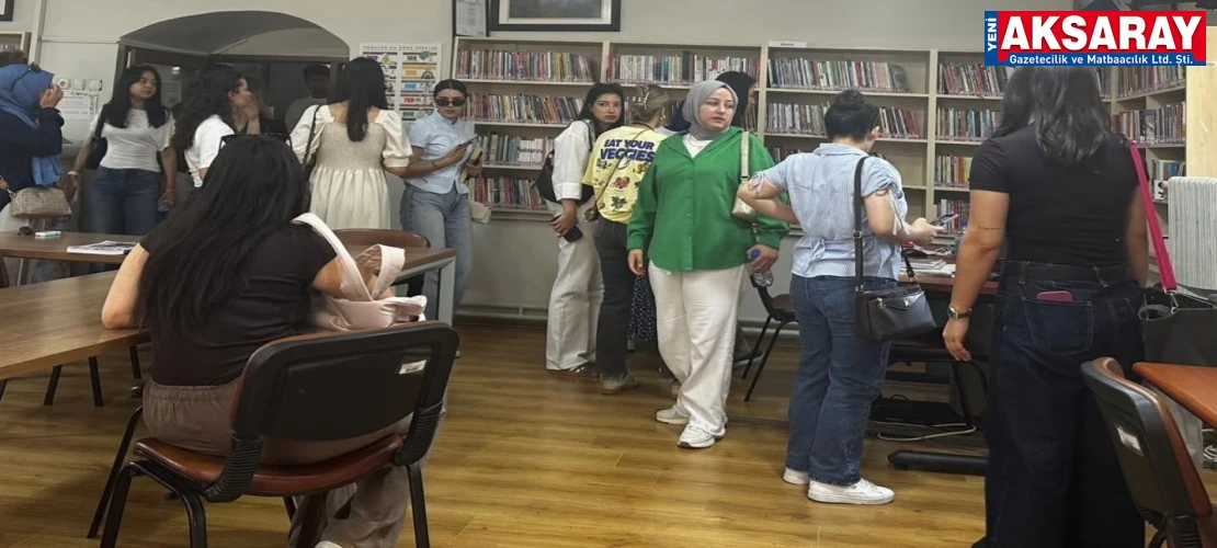 Halk kütüphanesi öğretmen adaylarını ağırladı