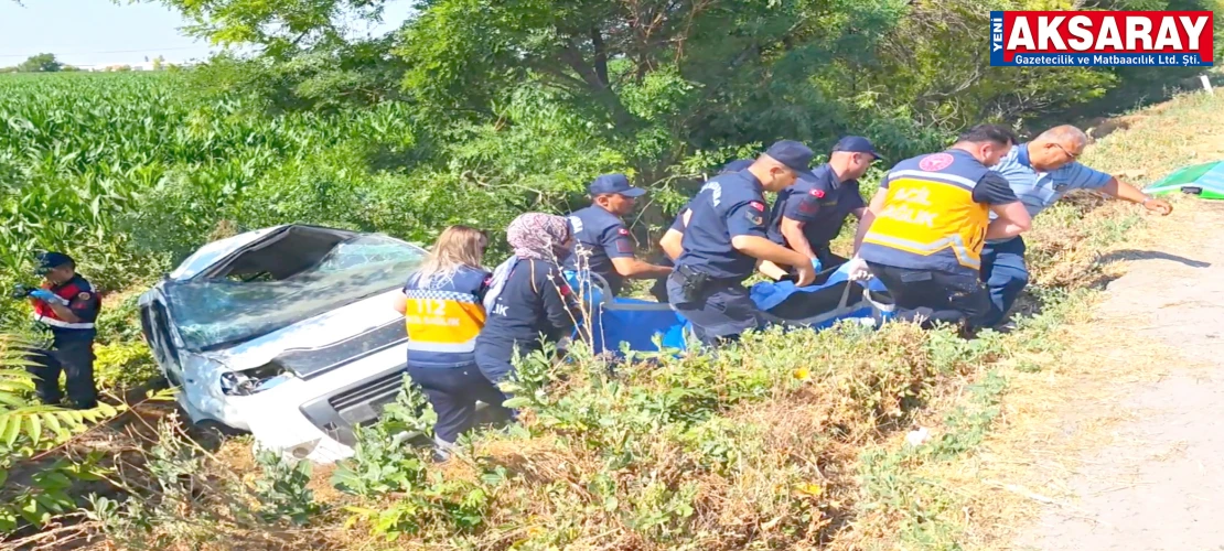 OTOMOBİL TAKLA ATTI, 3 ÖLÜ 1 YARALI 4 Kişilik aileden biri kurtuldu