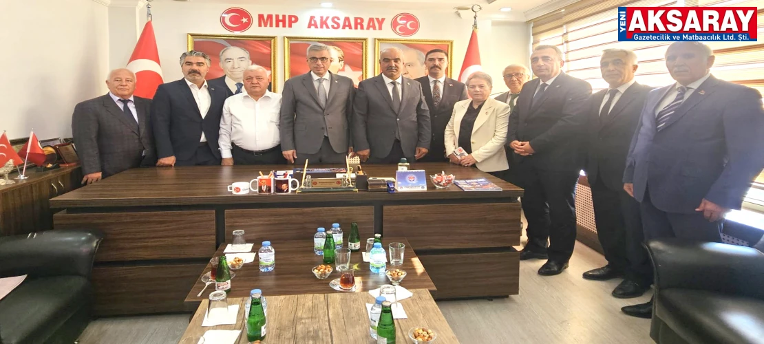 Sağlık Bakanı MHP İl merkezini ziyaret etti