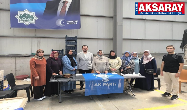 Ak kadınlar TOKİ Semt Pazarı’nda vatandaşla buluştu