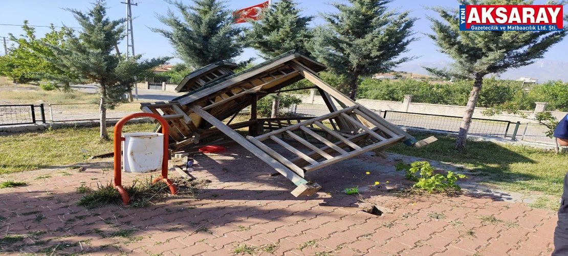 ÇOCUK PARKINDAKİ VANDALLIĞA SERT TEPKİ  "Bu saygısızlığı kınıyoruz"