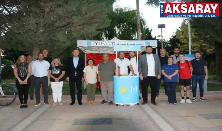İYİ Parti Elçibey Caddesi’nde stant açtı