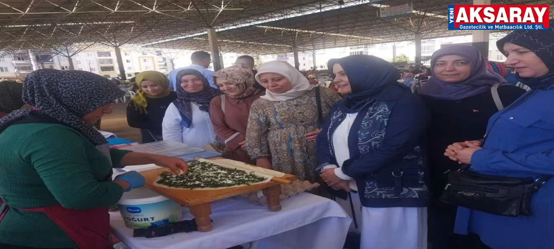Ak kadınlar Hanımeli Pazarı’na destek verdi
