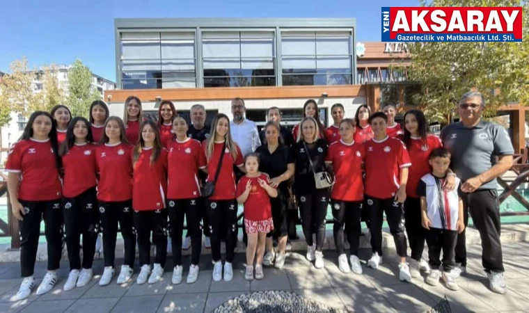 HENTBOLDA YÖNETİM VE TAKIM KAHVALTIDA BİR ARAYA GELDI