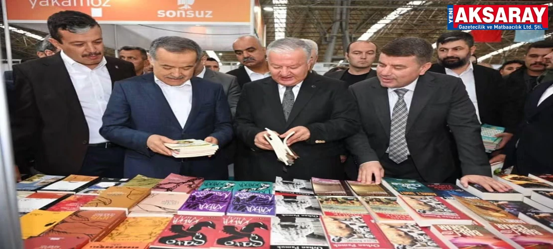KİTAP GÜNLERİ’NE RESMİ AÇILIŞ Bilgi sahibi olmak istiyorsan okuyacaksın