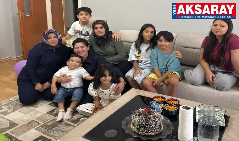 MAHALLE MUHTARINDAN  Özel çocuk Yunus Emre’ye doğum günü sürprizi