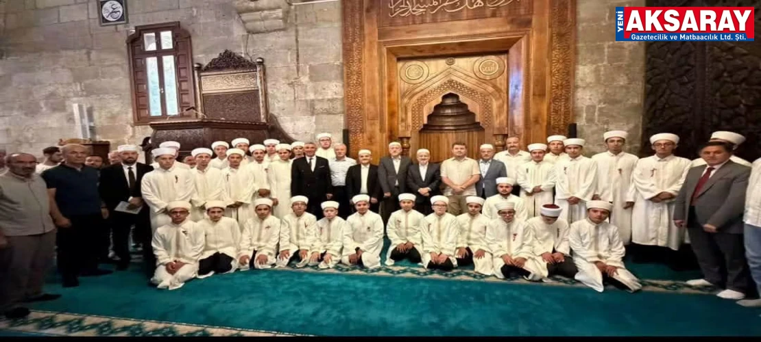 Ulu Camii’nde Hafızlık İcazet merasimi