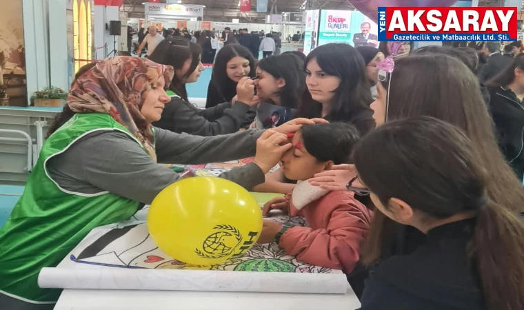 Kitap Günleri’nde çalışmalarını tanıttı