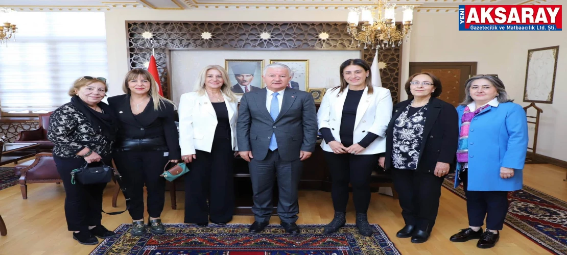 Türk Anneler Derneği Heyeti valilik makamında