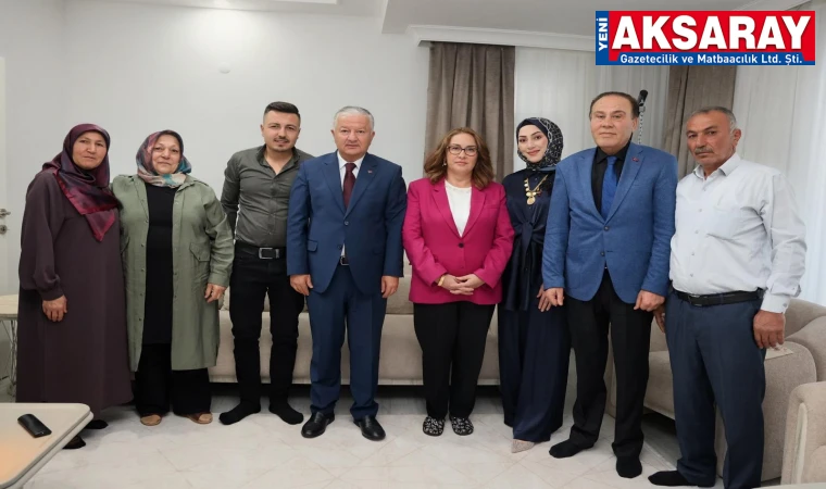 VALİ MURAT DURU VE EŞİ ELİF DURU Şehit ailesine vefa ziyareti