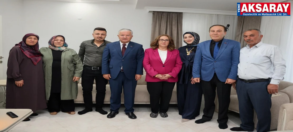 VALİ MURAT DURU VE EŞİ ELİF DURU  Şehit ailesine vefa ziyareti