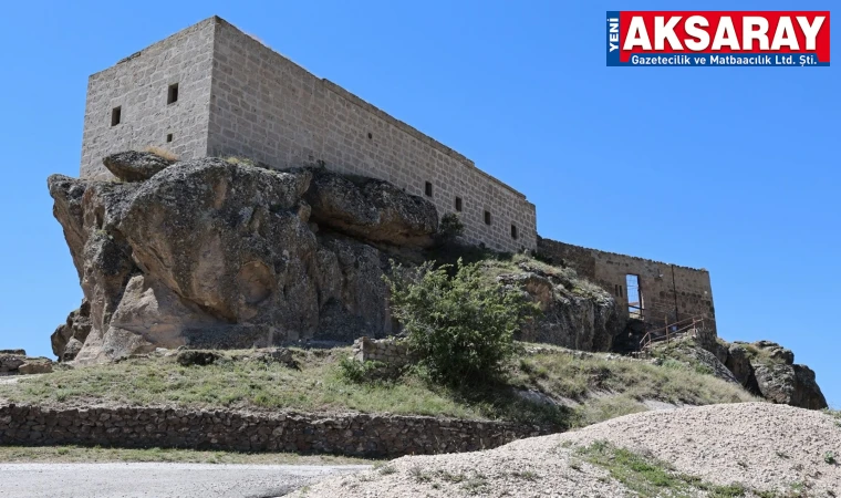 Yüksek Kilise yerli ve yabancı turistleri ağırlıyor