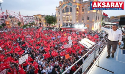 CHP AKSARAY’DA MİTNG YAPTI. GENEL BAŞKAN ÖZGÜR ÖZEL: Kucaklaşmaya geldik