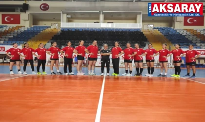 Hentbol takımı 3. hafta hazırlıklarına devam ediyor