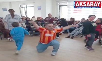 Engelli Merkezinde Cumhuriyeti kutladılar