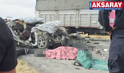 KAMYON İLE OTOMOBİL ÇARPIŞTI  3 kardeş öldü