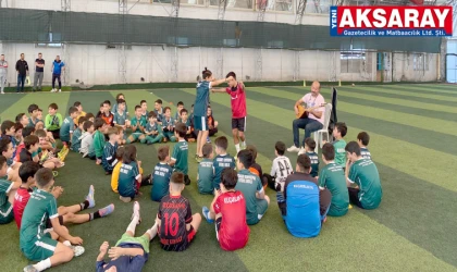 Türküler ile futbol