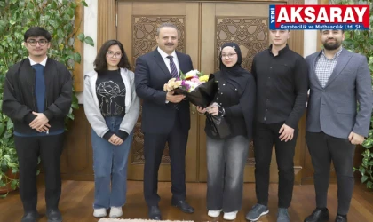 Öğrenci Topluluğu’ndan Rektör Arıbaş’a Öğretmenler Günü ziyareti