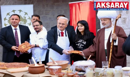 Somuncubaba sergisinde somunların hamuru hazırlandı