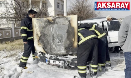 Aracın motor kısmı yandı