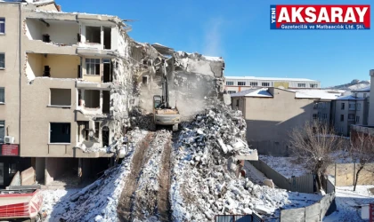 Riskli yapılar bir bir ortadan kalkıyor