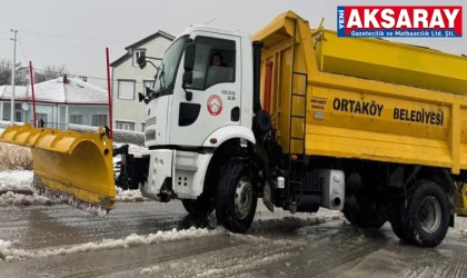 Yoğun kar Ortaköy Belediyesinde mesaiyi uzattı