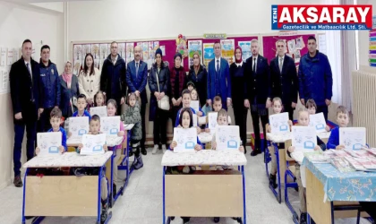GÜZELYURT’TA KARNE ŞENLİĞİ Öğrenciler tatil sevincini kaymakam Arat ile paylaştı