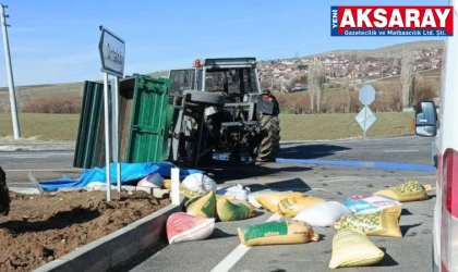 TIR ile traktör birbirine girdi