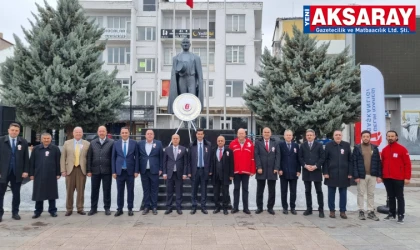 VERGİ HAFTASI KUTLAMALARI Anıta çelenk sunuldu