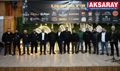 İyi Parti heyeti otomobil severlerle buluştu