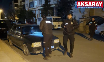 Kornası takılı kalan araç gece mahalleyi ayağa kaldırdı