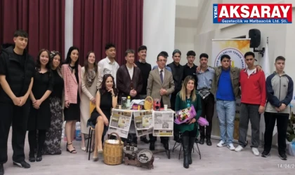 AKSARAY’DA TİYATRO RÜZGARI  Genç yetenekler sahnenin tozunu attırdı