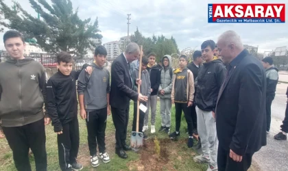 Bayraklar sallandı, dualar edildi