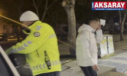 ‘DUR’ İHTARINA UYMAYIP POLİSTEN KAÇTI Yakalanınca "Hiç mi insafınız yok" deyip ağladı