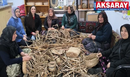 GELENEKSEL HASIR SANATI YAŞATILIYOR Geçmişin izleri geleceğe örülüyor