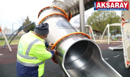 Havalar ısındı, parklarda bakım ve onarım başladı
