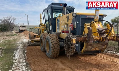 Ağaçören köy yollarında bakım ve onarım yapılıyor
